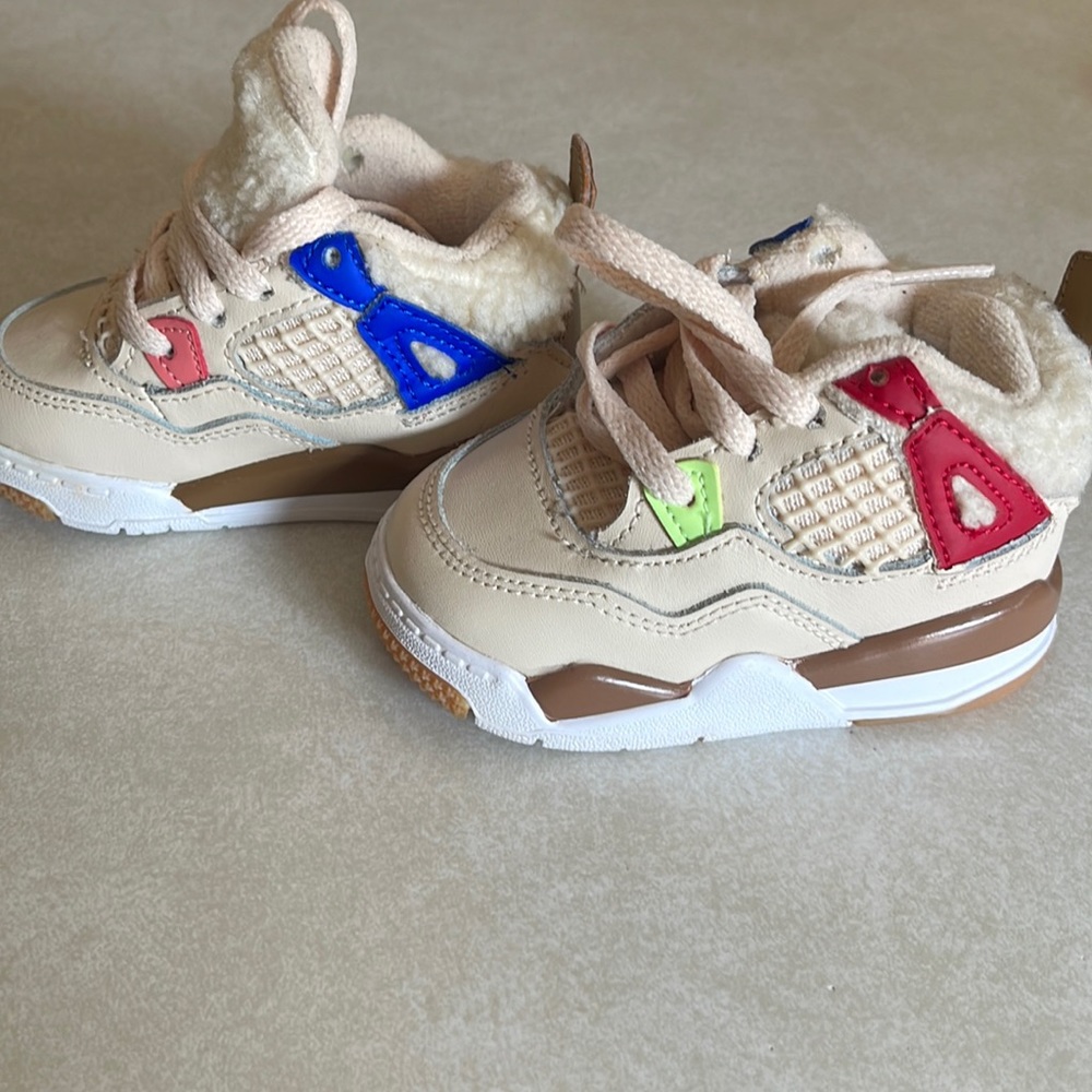 Jordan’s size 4